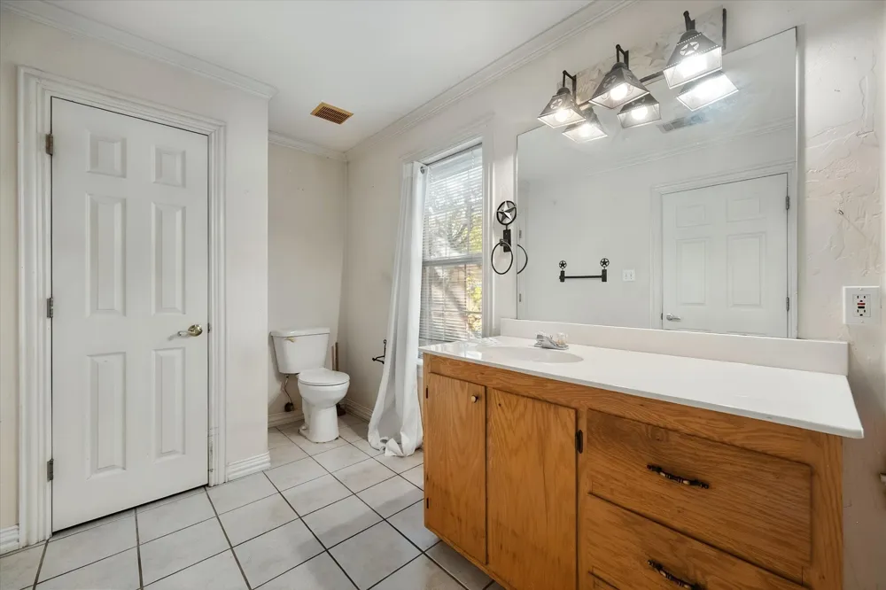 3002 W 4th Avenue Corsicana, TX 75110