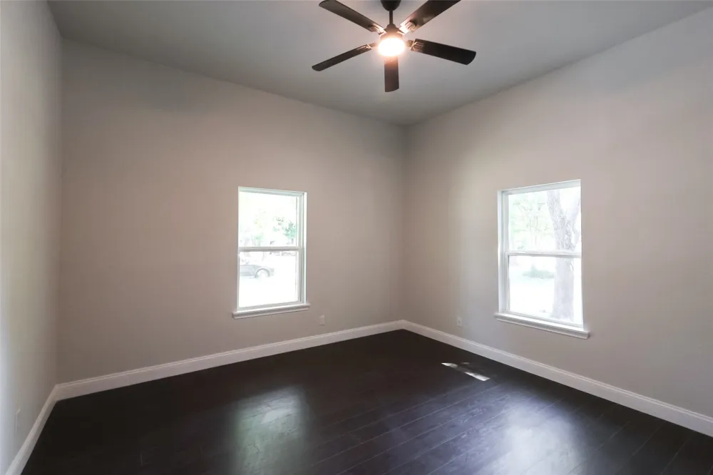 2303 Walworth Street Greenville, TX 75401