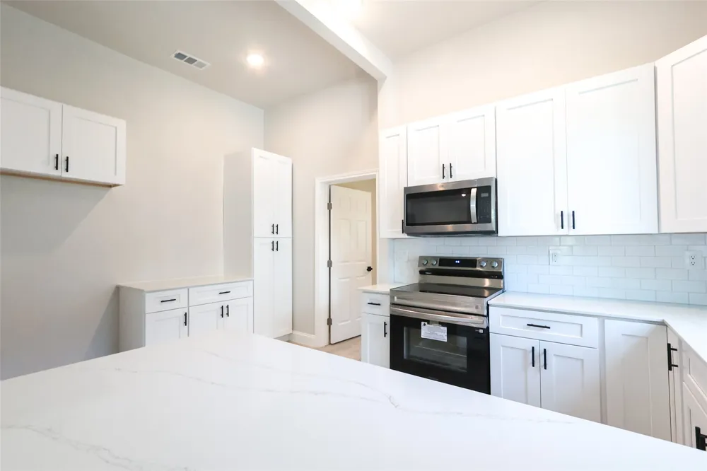 2303 Walworth Street Greenville, TX 75401