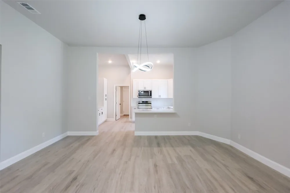 2303 Walworth Street Greenville, TX 75401