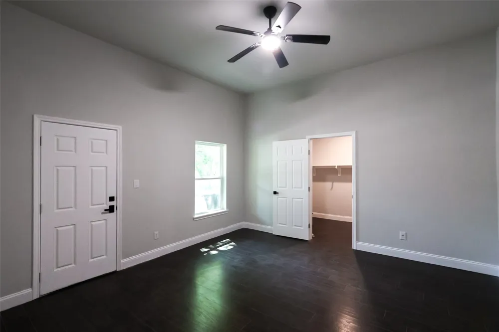 2303 Walworth Street Greenville, TX 75401