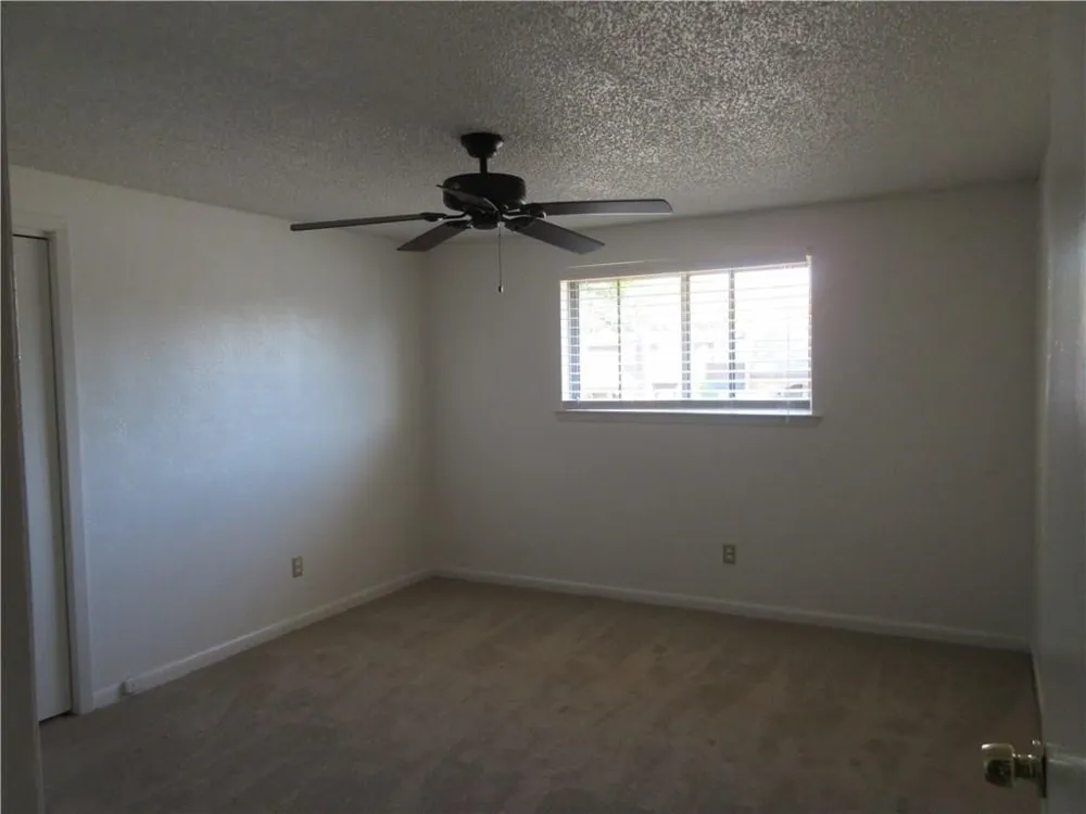 113 Shadybrook Drive DeSoto, TX 75115