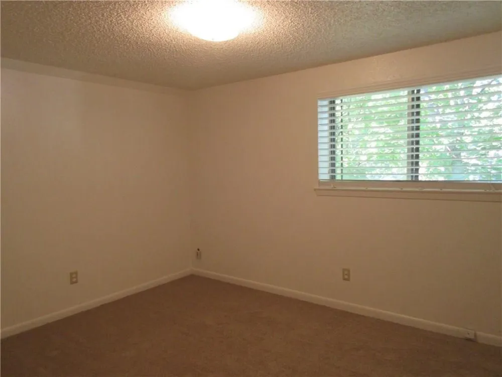 113 Shadybrook Drive DeSoto, TX 75115