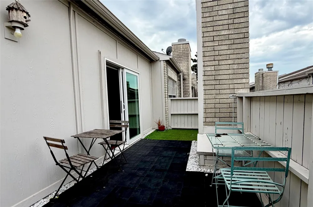 3800 Tanglewilde Street #602 Houston, TX 77063