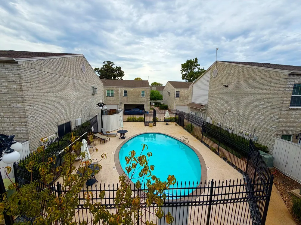 3800 Tanglewilde Street #602 Houston, TX 77063