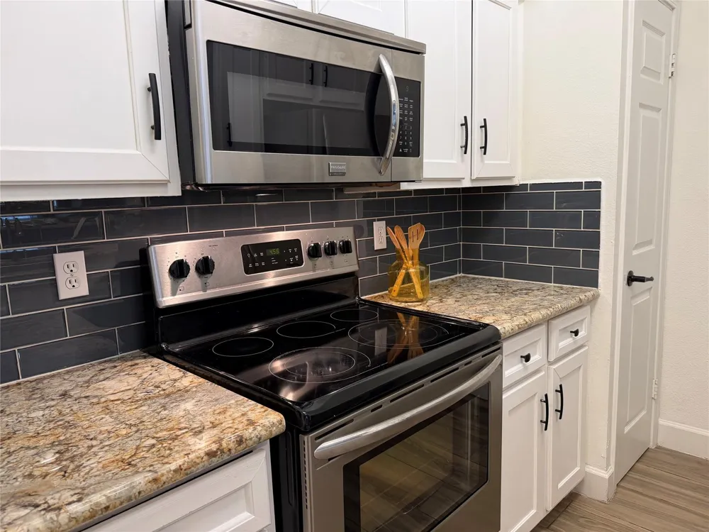 3800 Tanglewilde Street #602 Houston, TX 77063