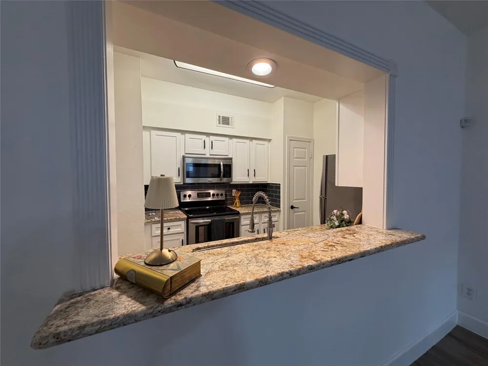 3800 Tanglewilde Street #602 Houston, TX 77063
