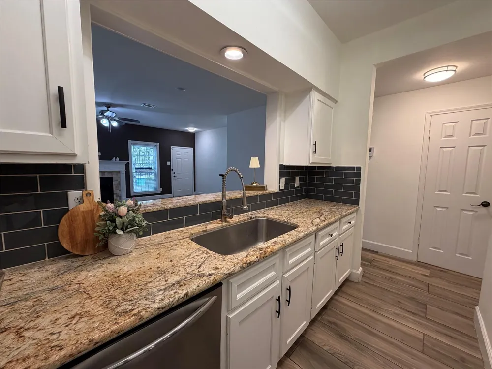 3800 Tanglewilde Street #602 Houston, TX 77063