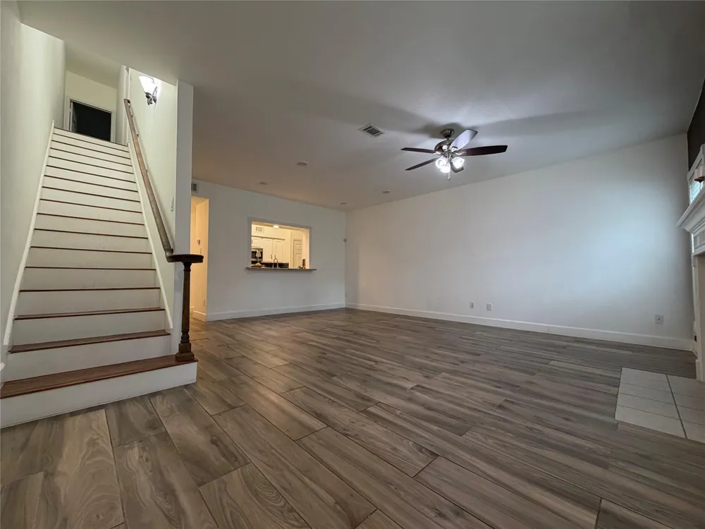 3800 Tanglewilde Street #602 Houston, TX 77063