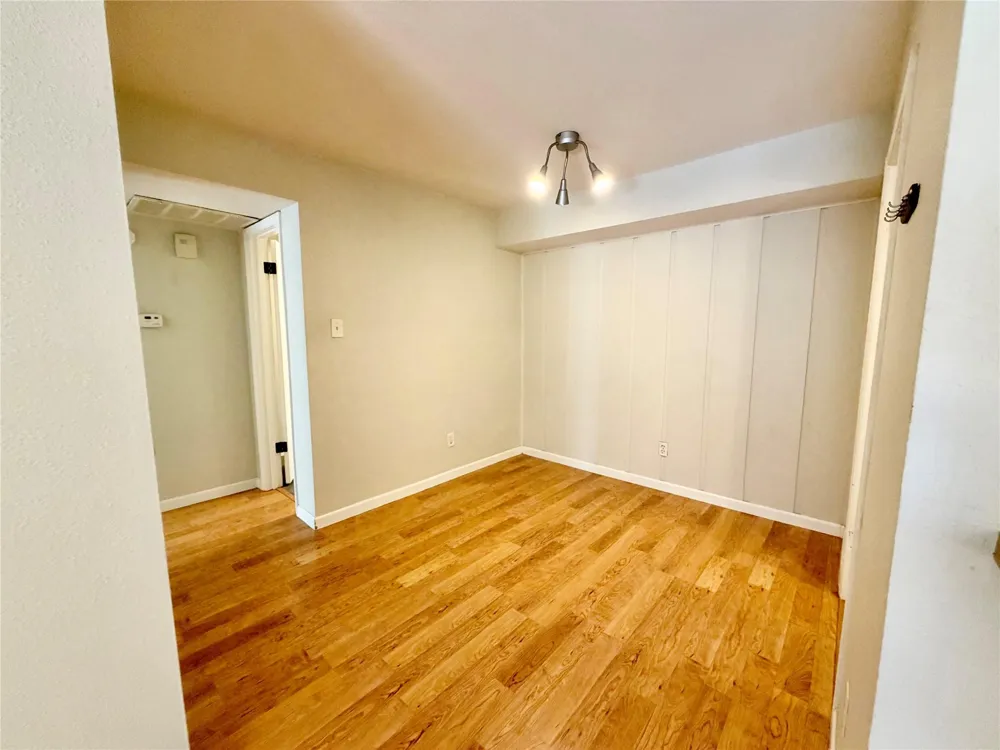 4639 Wild Indigo Street #463 Houston, TX 77027