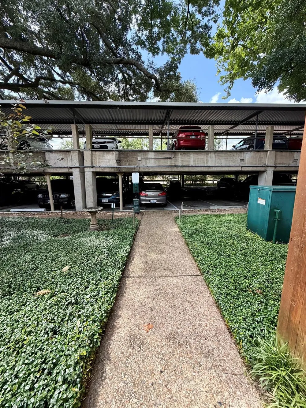 4639 Wild Indigo Street #463 Houston, TX 77027