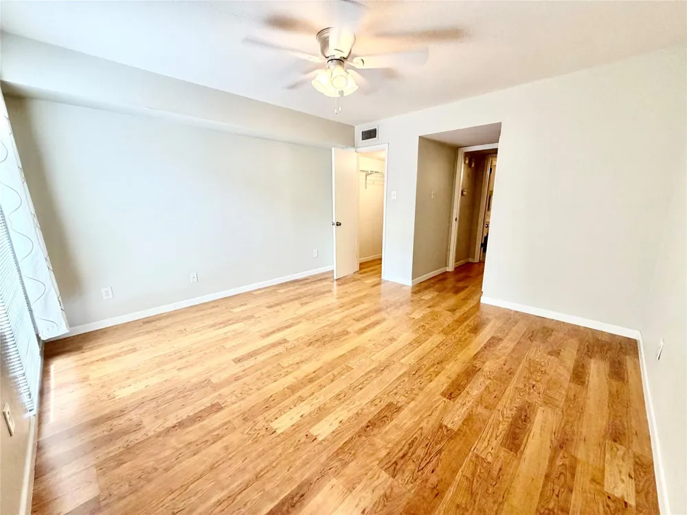 4639 Wild Indigo Street #463 Houston, TX 77027