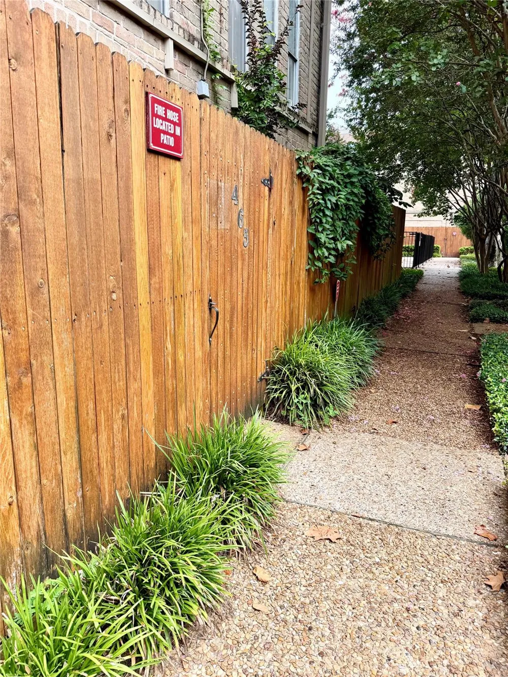 4639 Wild Indigo Street #463 Houston, TX 77027