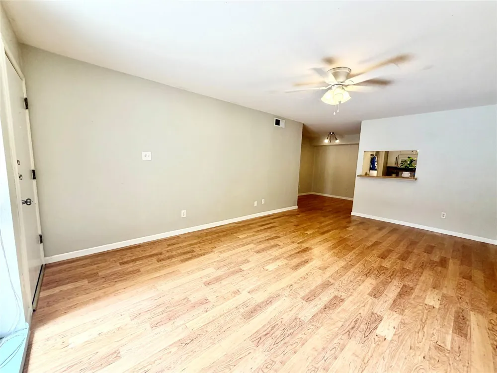 4639 Wild Indigo Street #463 Houston, TX 77027