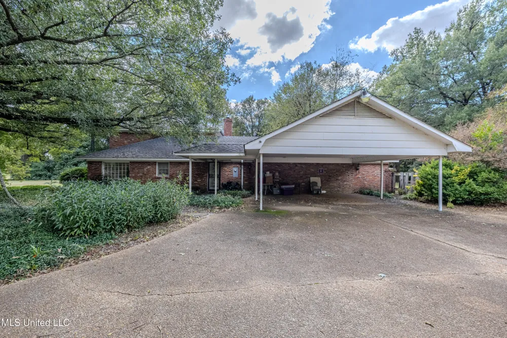 1411 Memorial Drive Cleveland, MS 38732