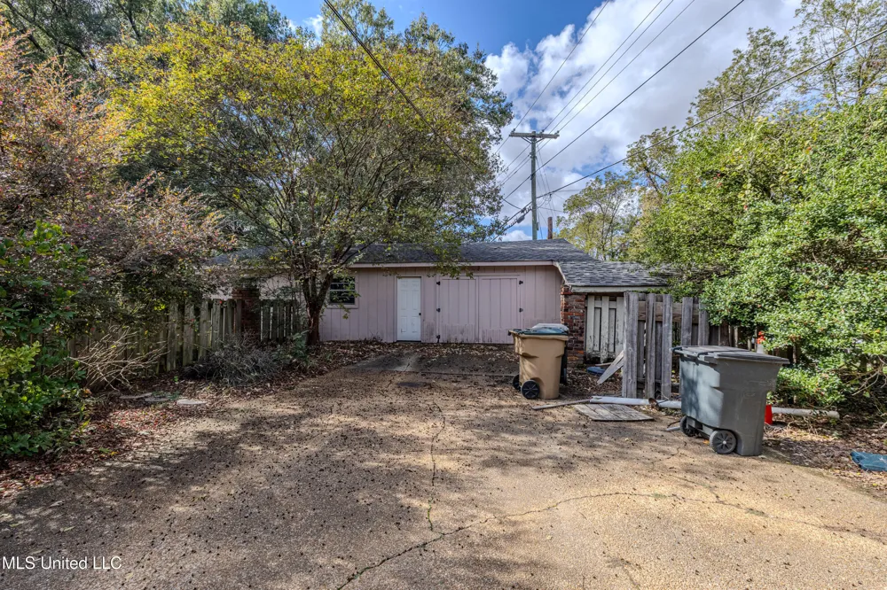 1411 Memorial Drive Cleveland, MS 38732