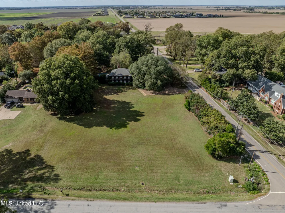 1411 Memorial Drive Cleveland, MS 38732