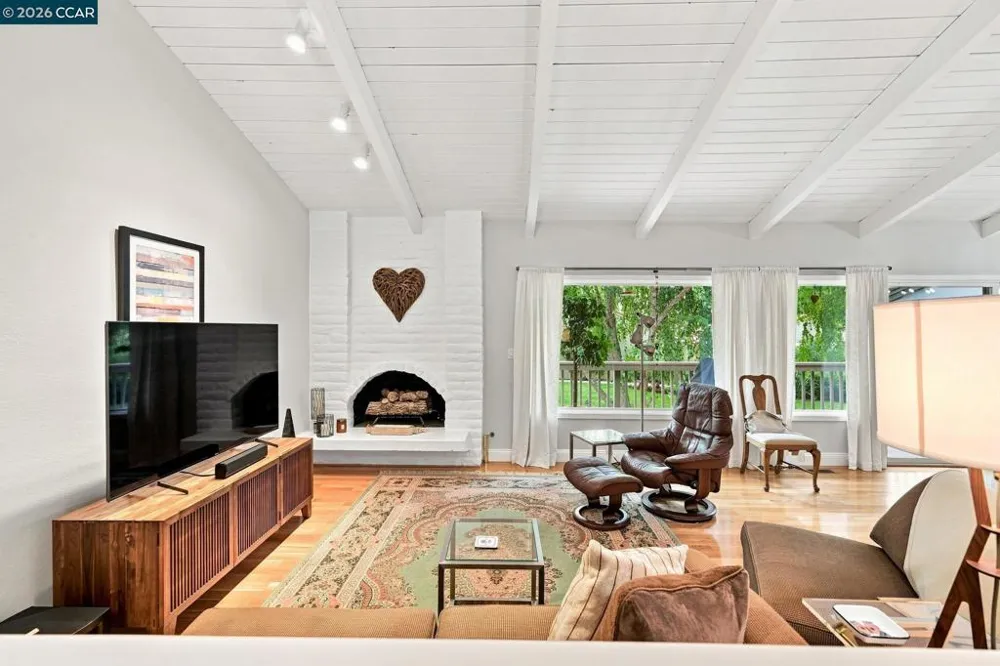 1463 Via Loma Walnut Creek, CA 94598