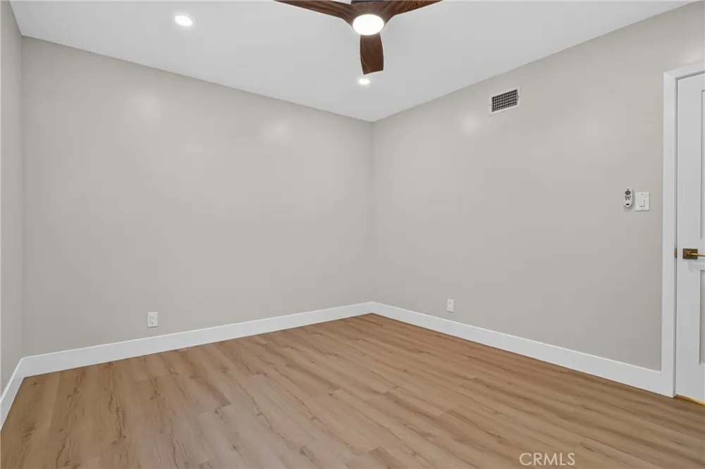 3370 Coy Sherman Oaks, CA 91423