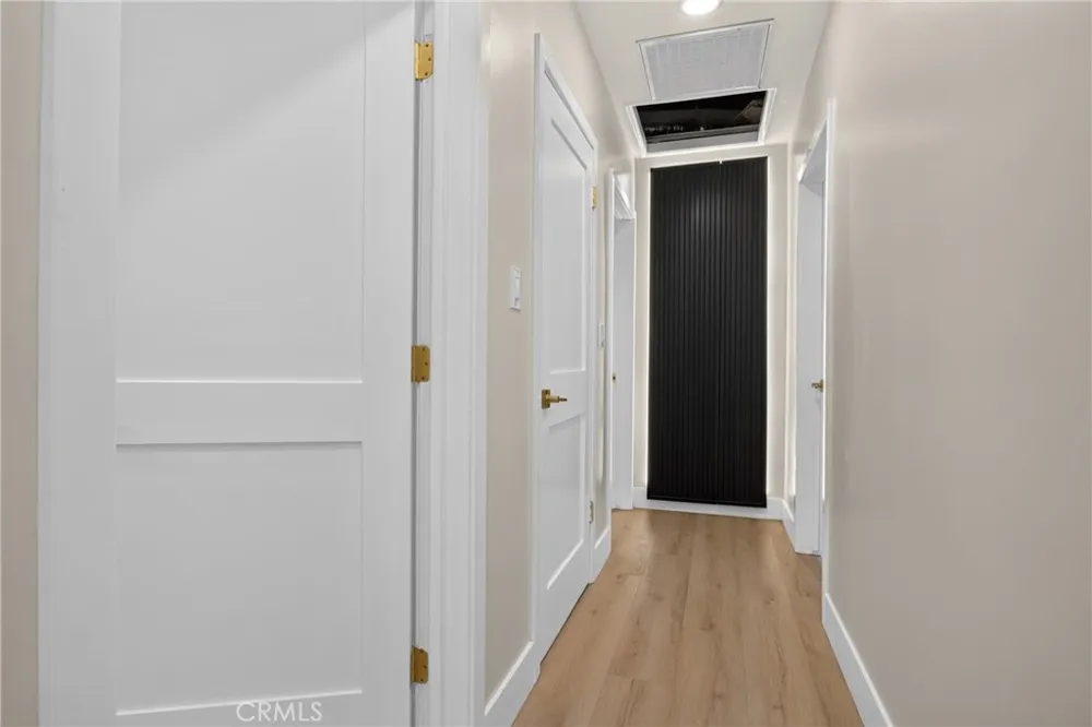 3370 Coy Sherman Oaks, CA 91423
