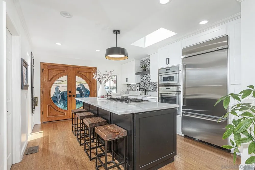 221 B Ave Coronado, CA 92118