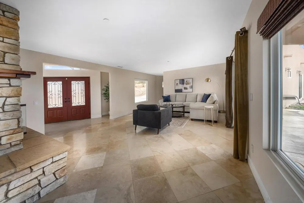 14411 Pauma Alta Drive Valley Center, CA 92082