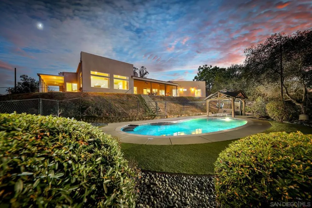 14411 Pauma Alta Drive Valley Center, CA 92082
