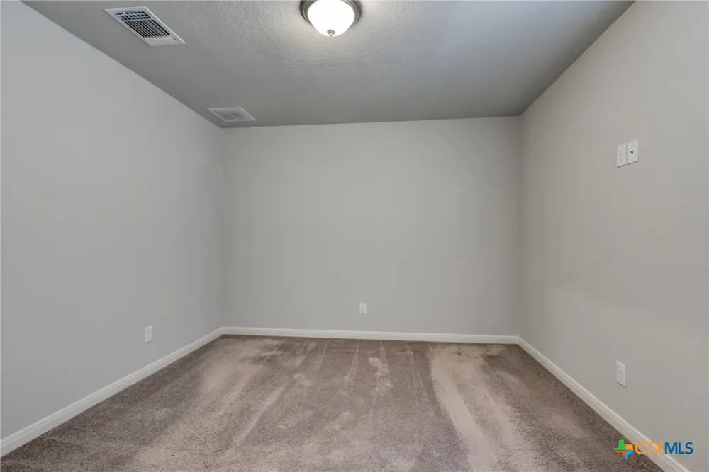 1945 Edelweiss New Braunfels, TX 78130