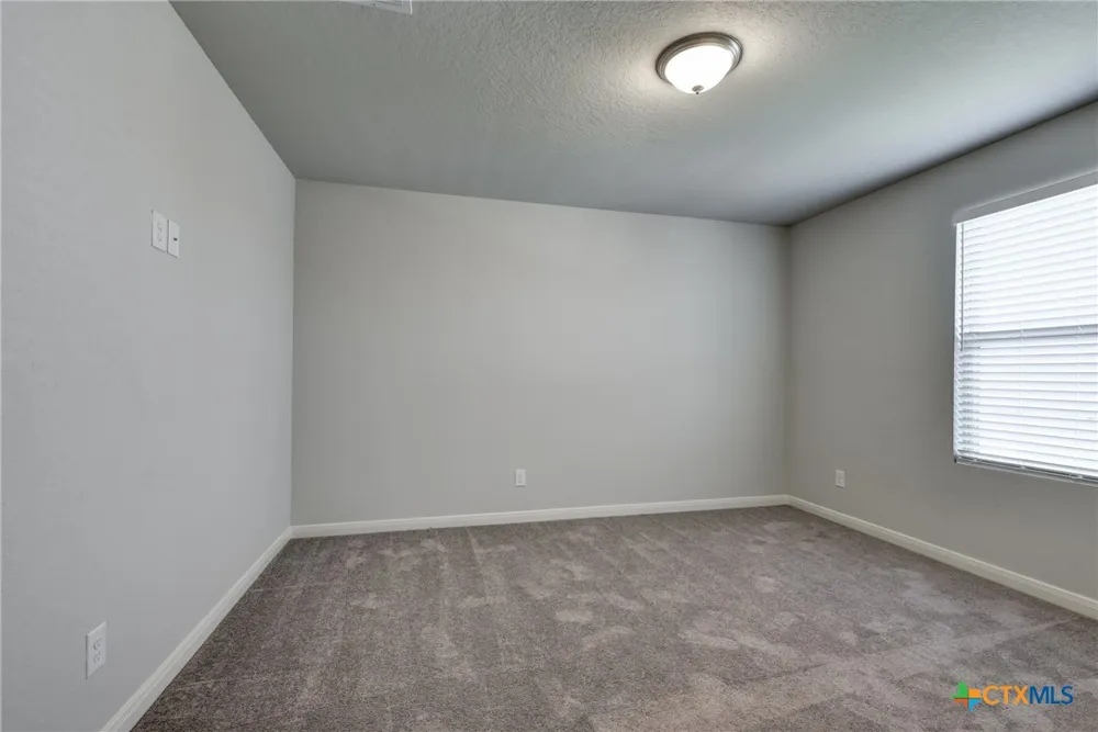 1945 Edelweiss New Braunfels, TX 78130