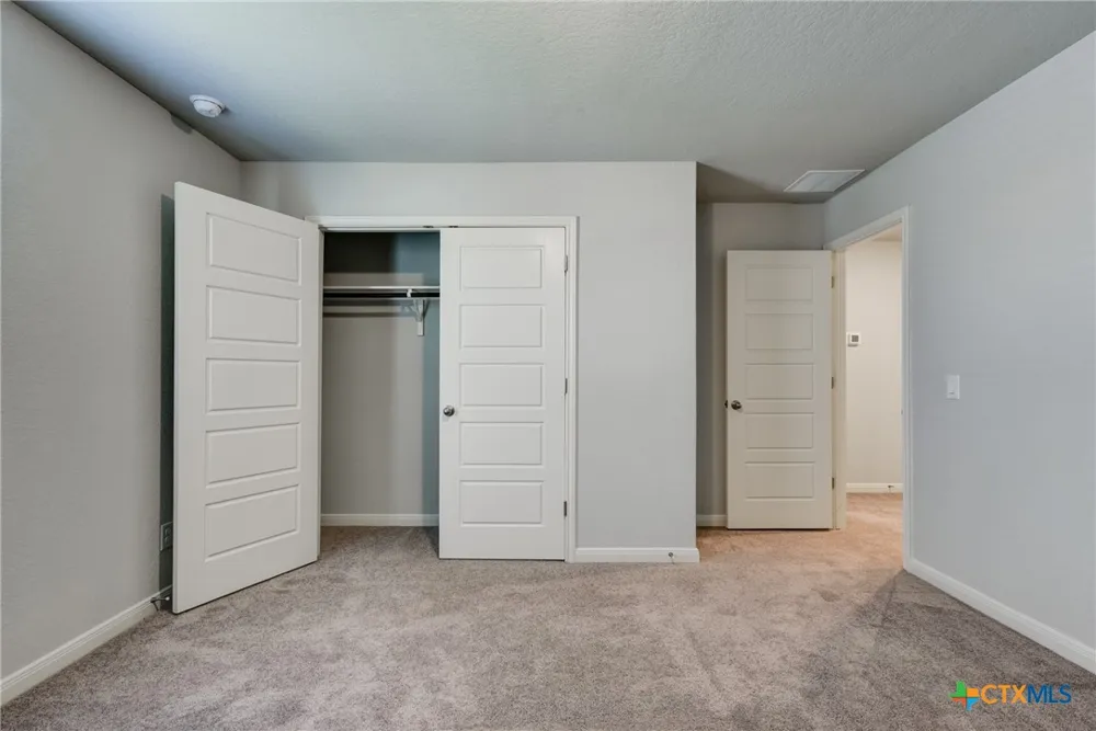1945 Edelweiss New Braunfels, TX 78130