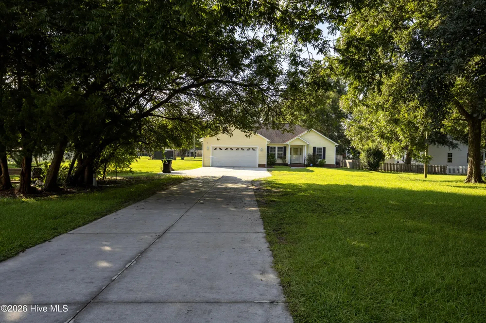 103 Academy Street Richlands, NC 28574