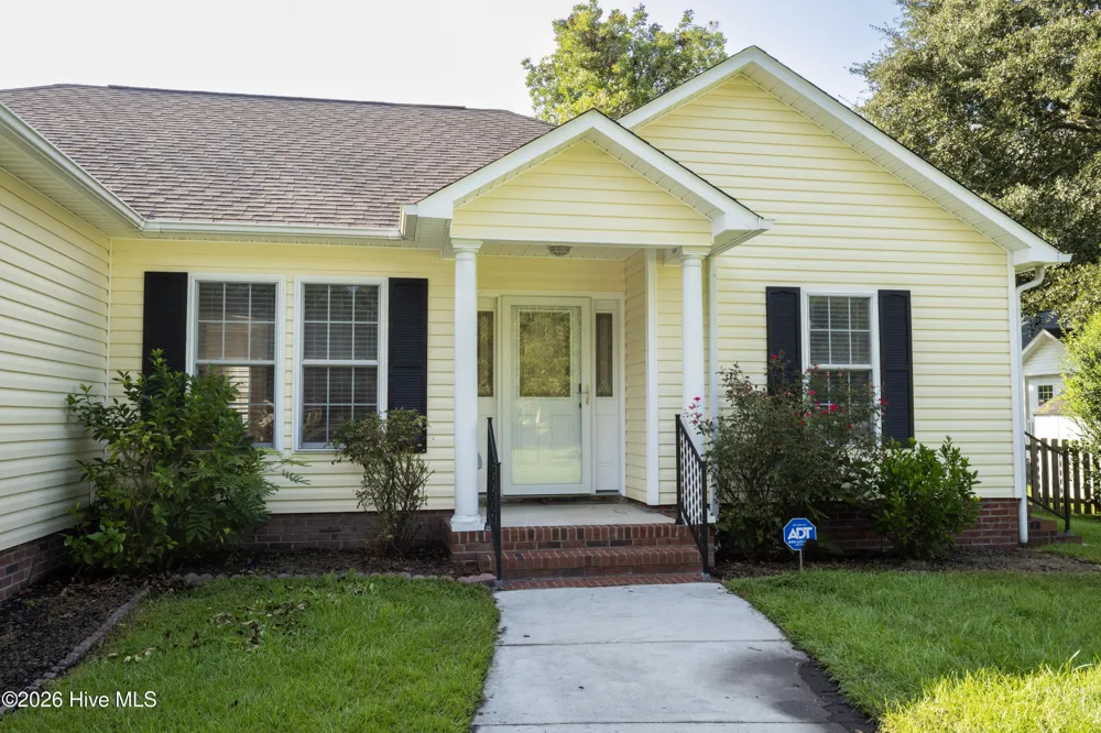 103 Academy Street Richlands, NC 28574