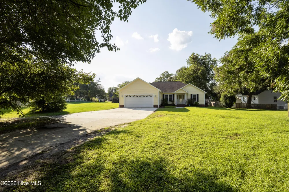 103 Academy Street Richlands, NC 28574