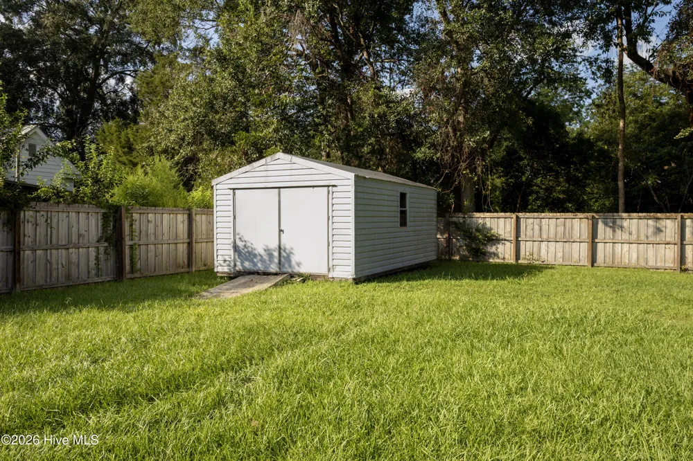 103 Academy Street Richlands, NC 28574