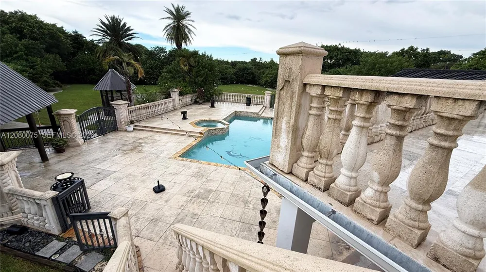 16200 SW 173rd Ave #1 Miami, FL 33187