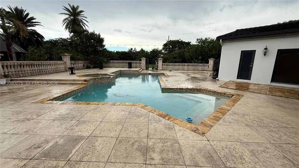 16200 SW 173rd Ave #1 Miami, FL 33187