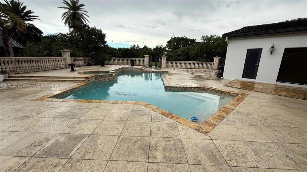 16200 SW 173rd Ave #1 Miami, FL 33187