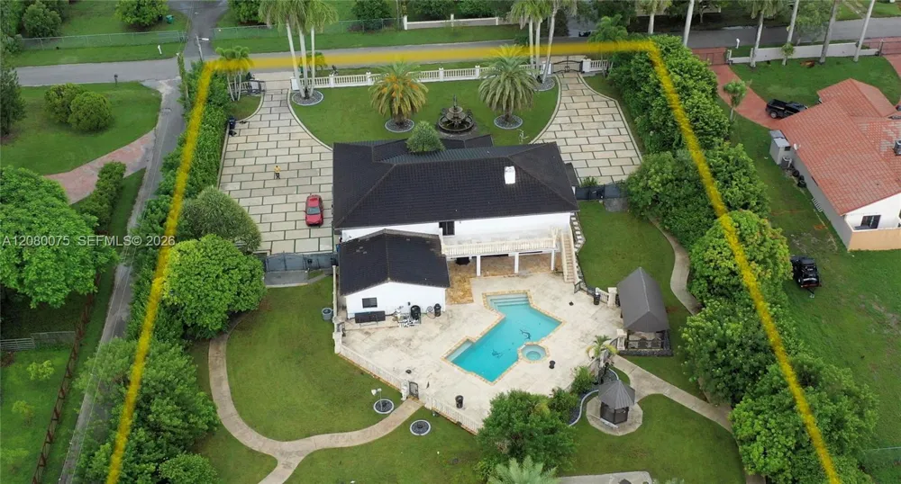 16200 SW 173rd Ave #1 Miami, FL 33187