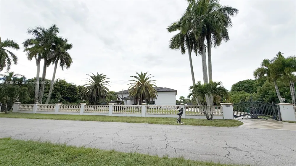 16200 SW 173rd Ave #1 Miami, FL 33187