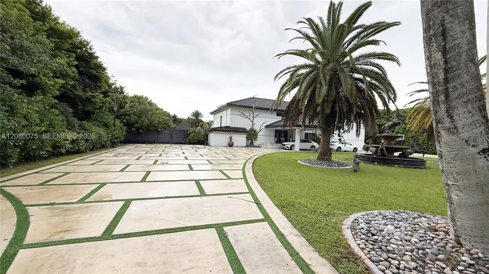 16200 SW 173rd Ave #1 Miami, FL 33187