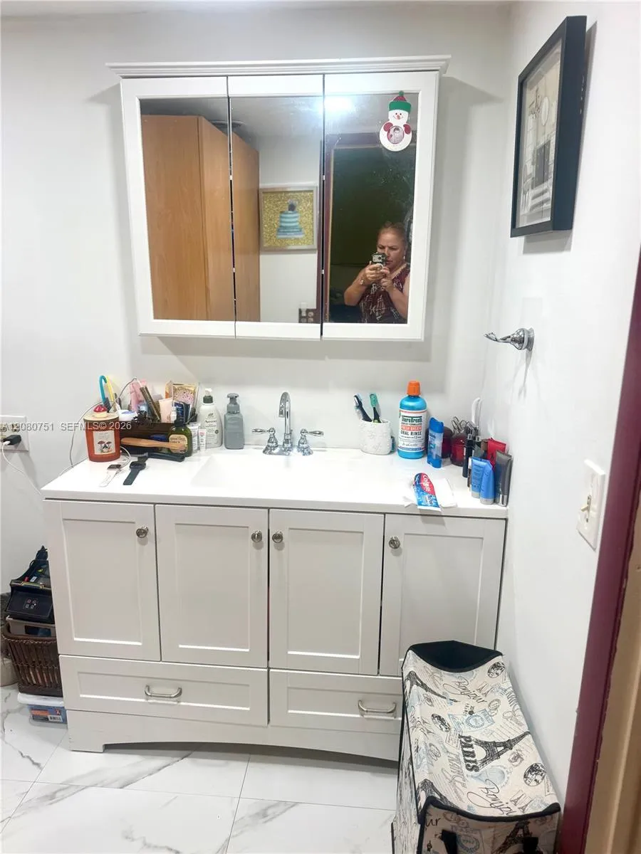 3851 SW 59th Ter Davie, FL 33314