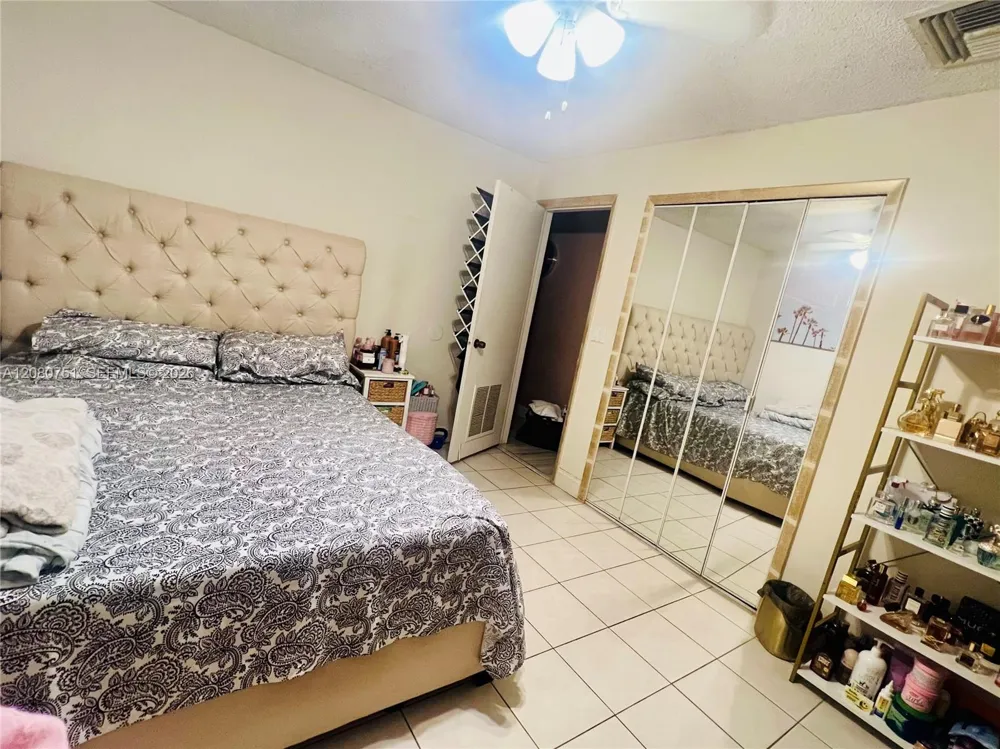3851 SW 59th Ter Davie, FL 33314