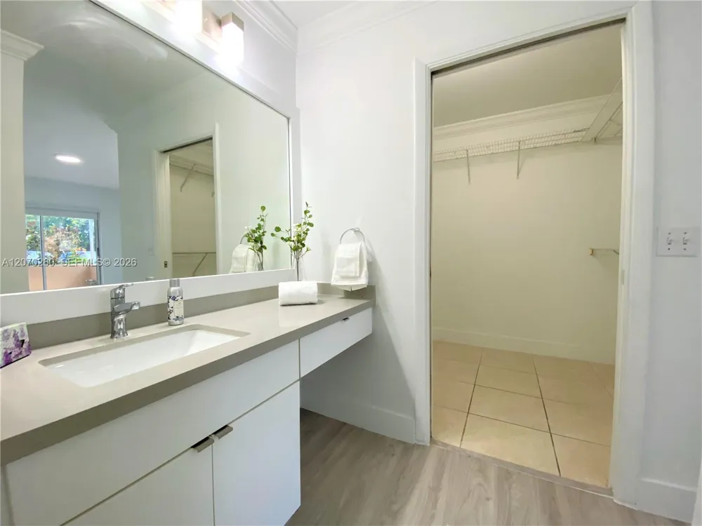 4780 NW 102nd Ave #104 Doral, FL 33178