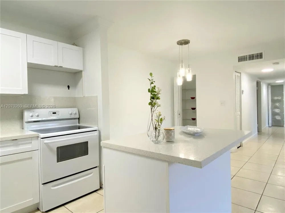4780 NW 102nd Ave #104 Doral, FL 33178