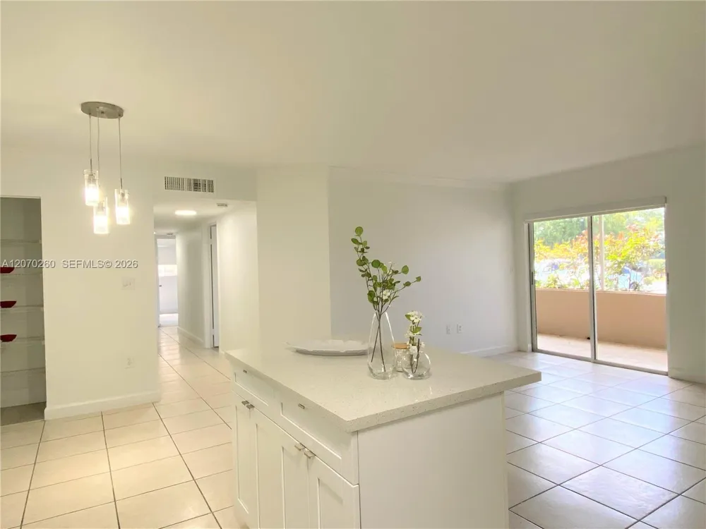 4780 NW 102nd Ave #104 Doral, FL 33178