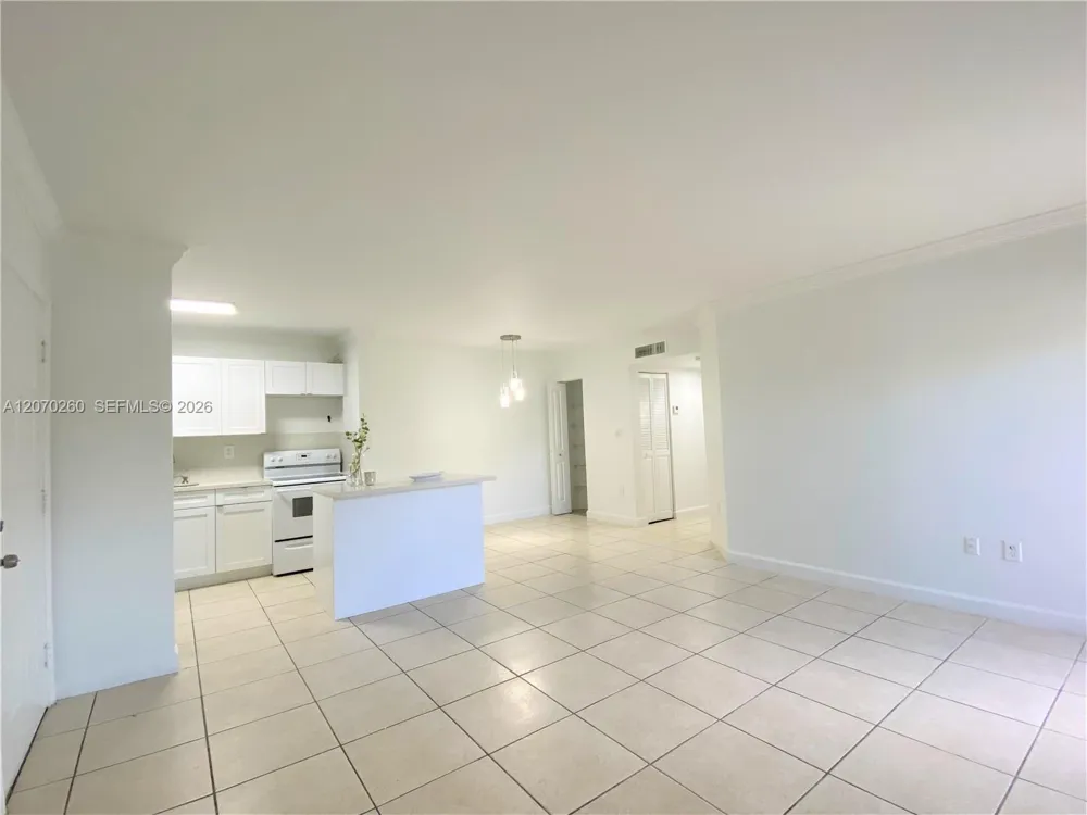 4780 NW 102nd Ave #104 Doral, FL 33178