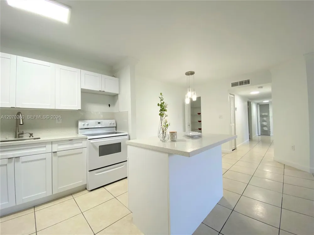 4780 NW 102nd Ave #104 Doral, FL 33178