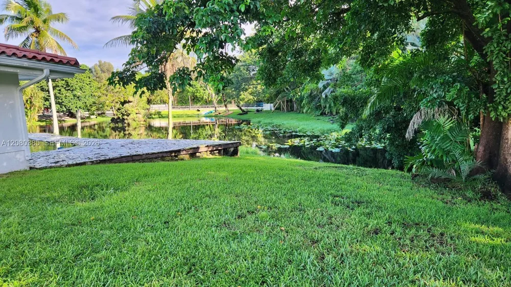 14101 Luray Rd Southwest Ranches, FL 33330
