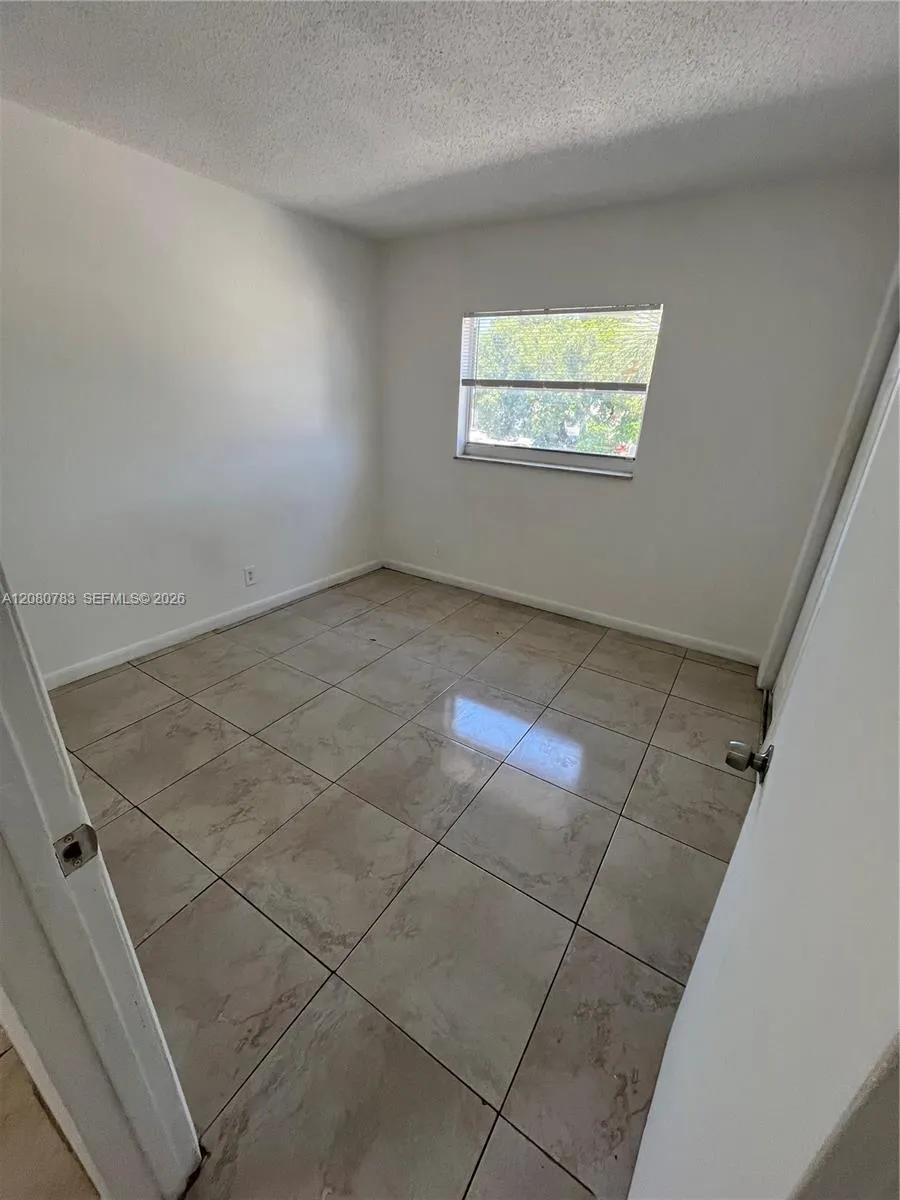 1333 S Dixie Hwy #213 Deerfield Beach, FL 33441