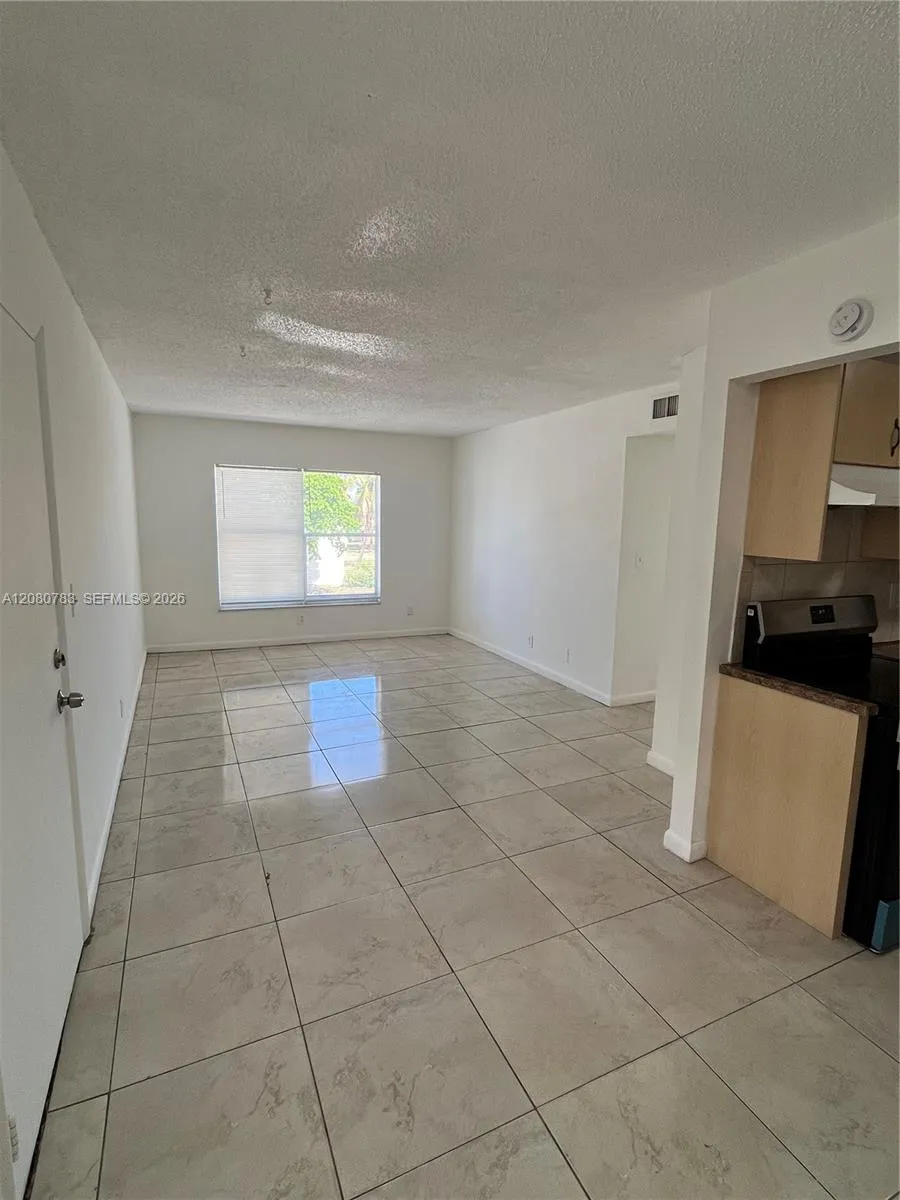 1333 S Dixie Hwy #213 Deerfield Beach, FL 33441